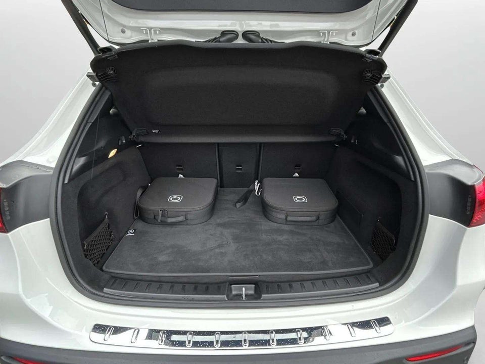 Mercedes EQA250 AMG Line 5d