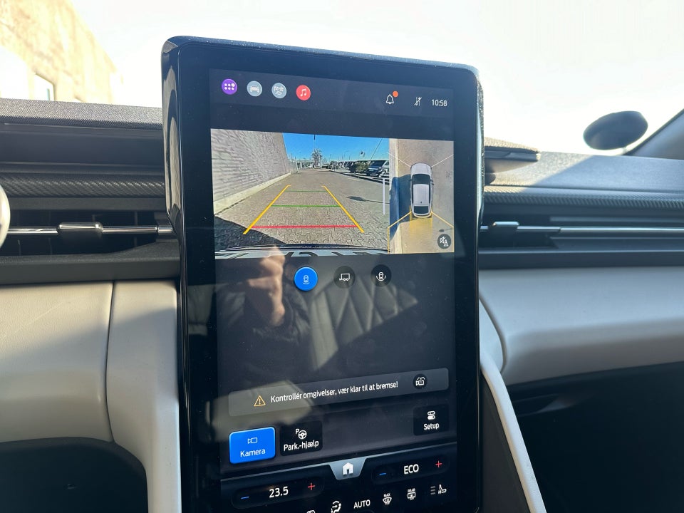 Ford Capri 82 Premium Extended Range 5d