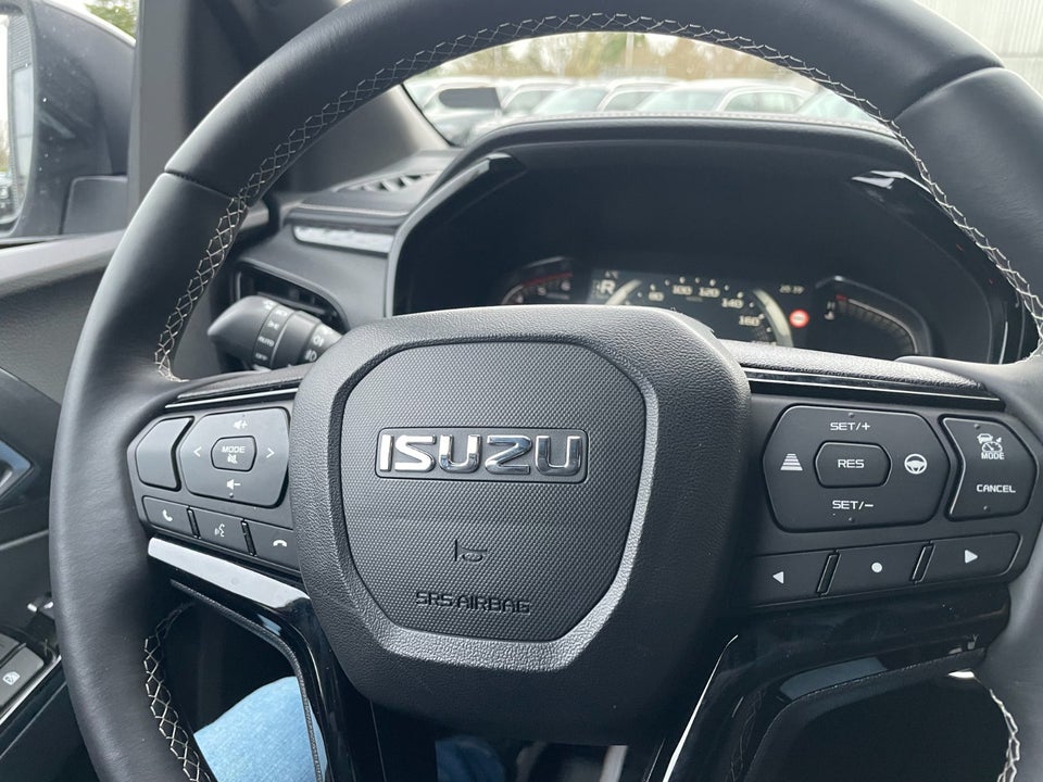 Isuzu D-Max 1,9 TD 163 Ext. Cab Exclusive aut. 4d