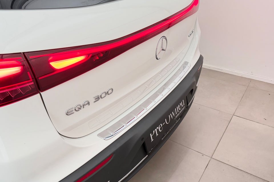 Mercedes EQA300 Electric Art 4Matic 5d