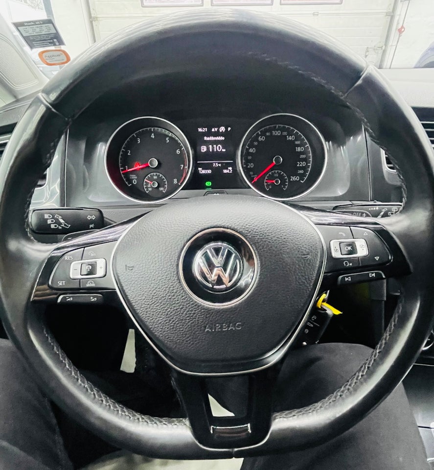 VW Golf VII 1,5 TSi 130 Highline DSG 5d