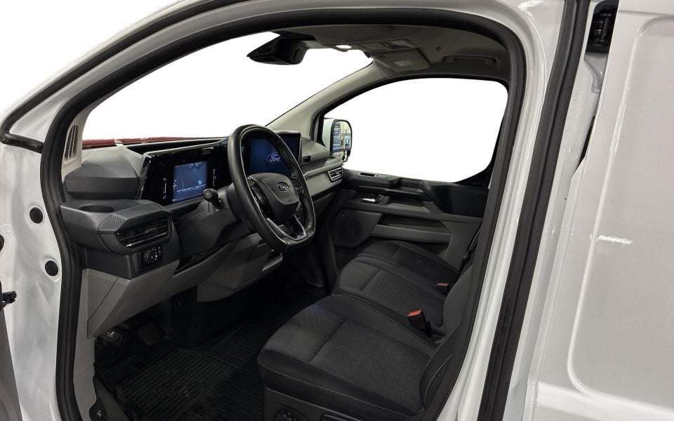 Ford Transit Custom 300L 2,0 EcoBlue Limited aut.