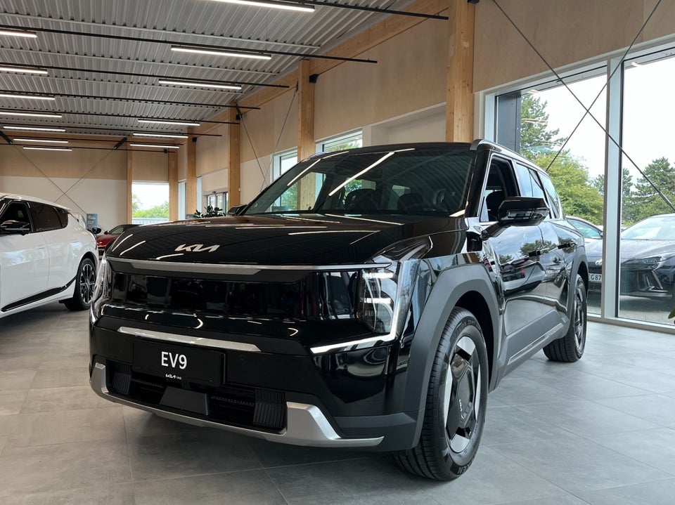 Kia EV9 76 Standard Range Upgrade RWD 7prs 5d