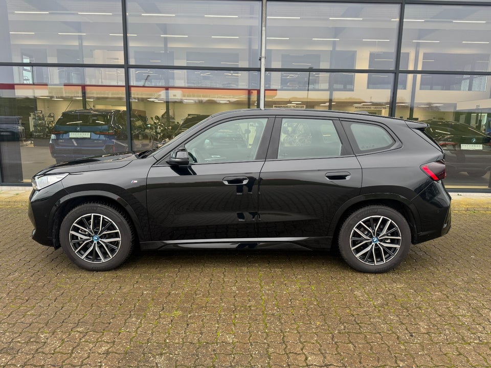 BMW iX1 xDrive30 M-Sport 5d