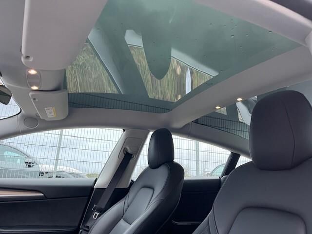 Tesla Model 3 Long Range AWD 4d