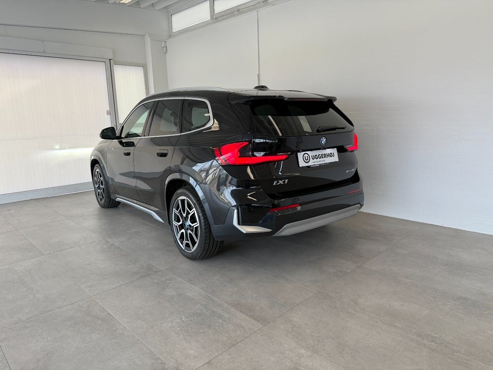 BMW iX1 xDrive30 X-Line 5d