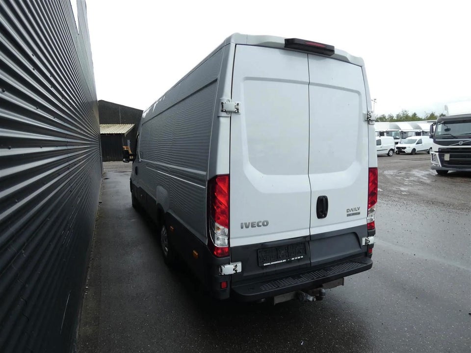 Iveco Daily 2,3 35S16 16m³ Van AG8