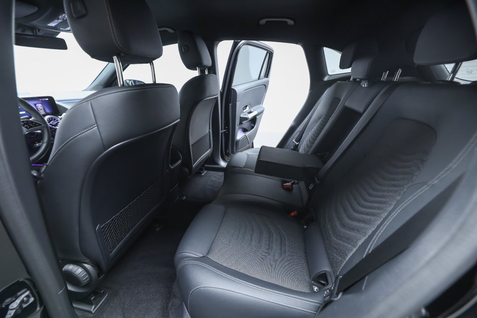 Mercedes EQA350 Progressive 4Matic 5d