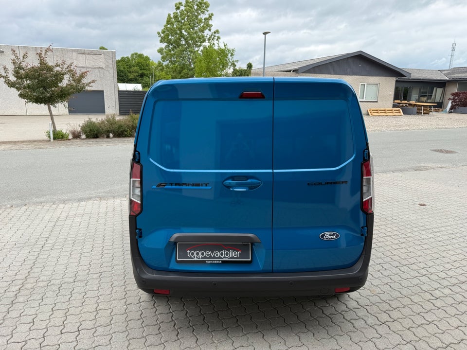Ford E-Transit Courier 43 Limited