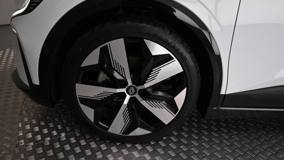Renault Megane E-Tech 60 Techno 5d
