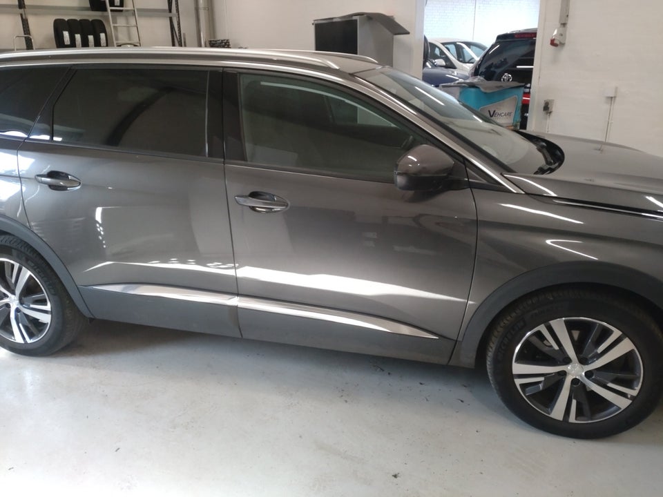 Peugeot 5008 1,5 BlueHDi 130 Allure Pack EAT8 7prs 5d