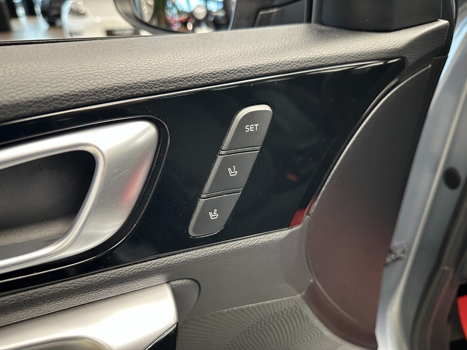 Kia Ceed 1,6 PHEV Upgrade Premium SW DCT 5d