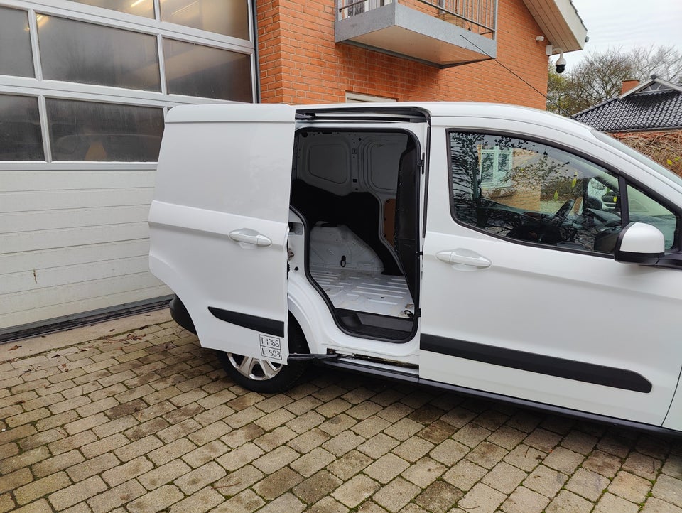 Ford Transit Courier 1,0 SCTi 100 Trend Van 4d