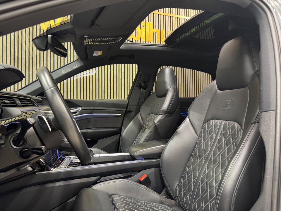 Audi e-tron 55 S-line Sportback quattro 5d