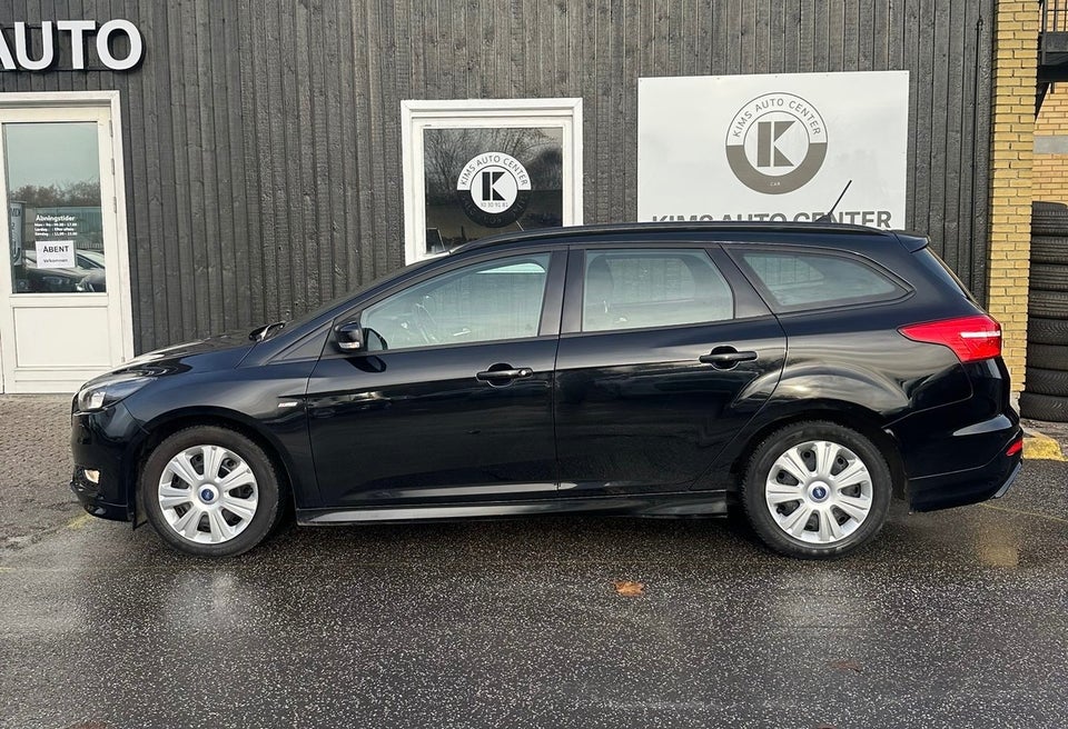 Ford Focus 1,5 EcoBlue ST-Line stc. 5d