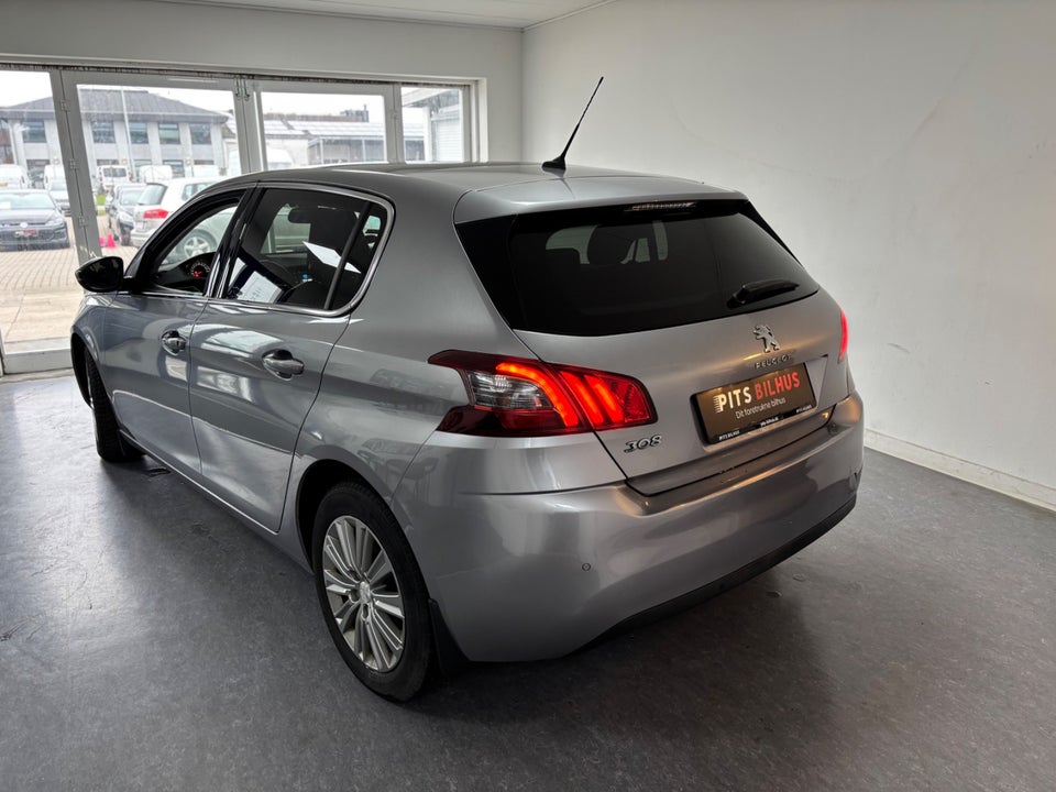 Peugeot 308 1,6 BlueHDi 120 Allure Sky 5d