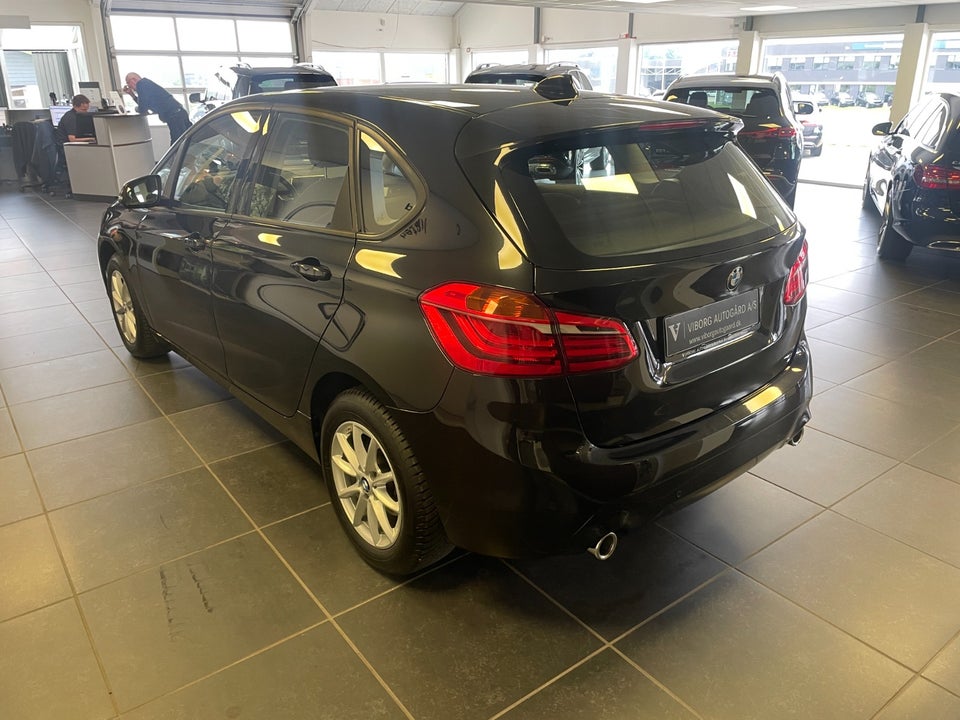 BMW 218d 2,0 Active Tourer Advantage 5d