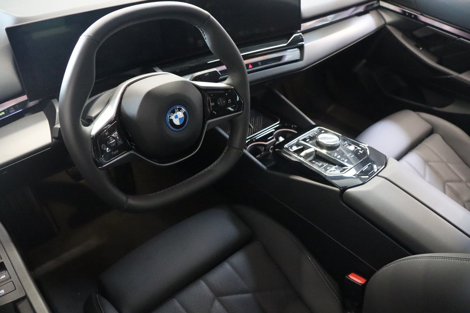 BMW i5 eDrive40 Sport Line 4d