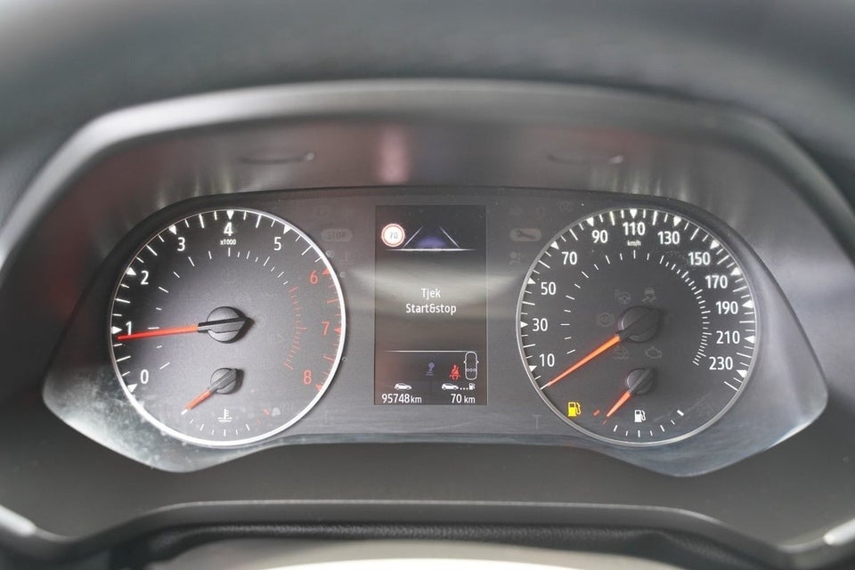 Renault Captur 1,0 TCe 100 Intens 5d