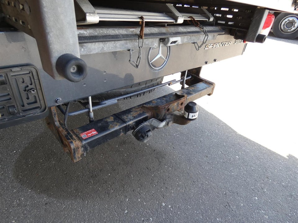 Mercedes Sprinter 319 2,0 CDi A2 Chassis aut. RWD 2d