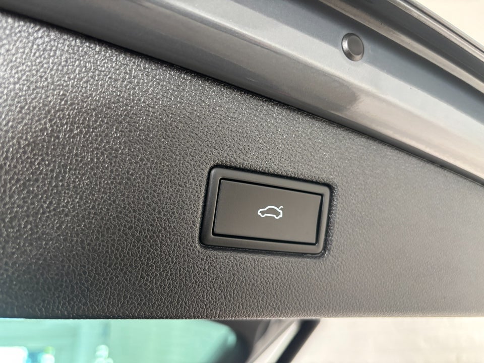 VW Tiguan 1,4 eHybrid Elegance DSG 5d