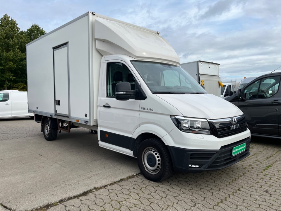 MAN TGE 2,0 3.180 Chassis L4 aut. FWD