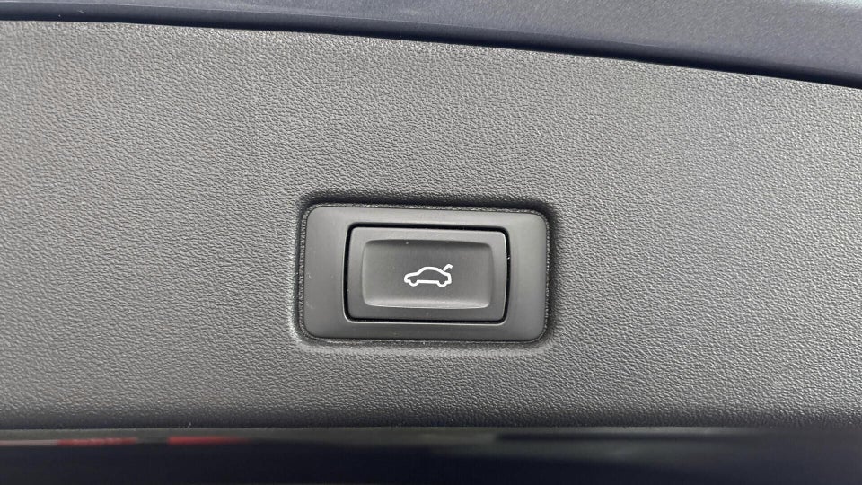 Audi Q4 e-tron 40 Advanced 5d