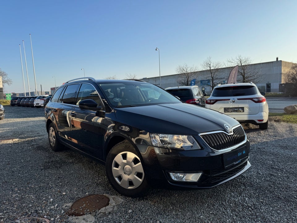 Skoda Octavia 1,6 TDi 110 Style Combi DSG 5d