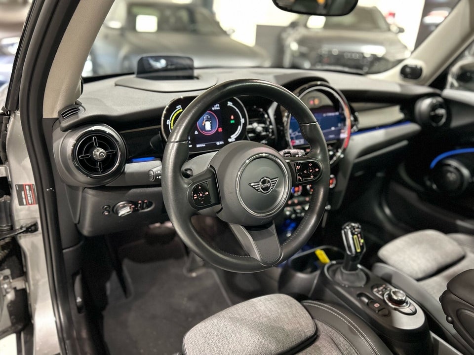 MINI Cooper SE Classic Trim 3d