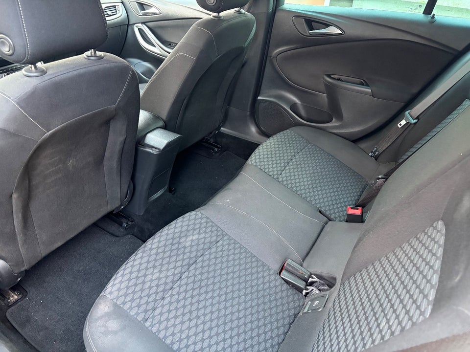 Opel Astra 1,0 T 105 Enjoy Sports Tourer 5d