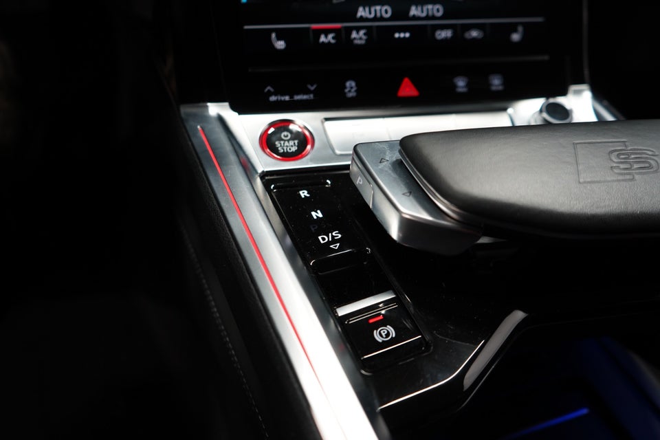 Audi e-tron S quattro 5d