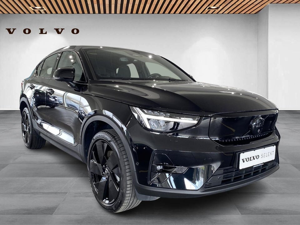 Volvo EC40 Extended Range Black Edition 5d