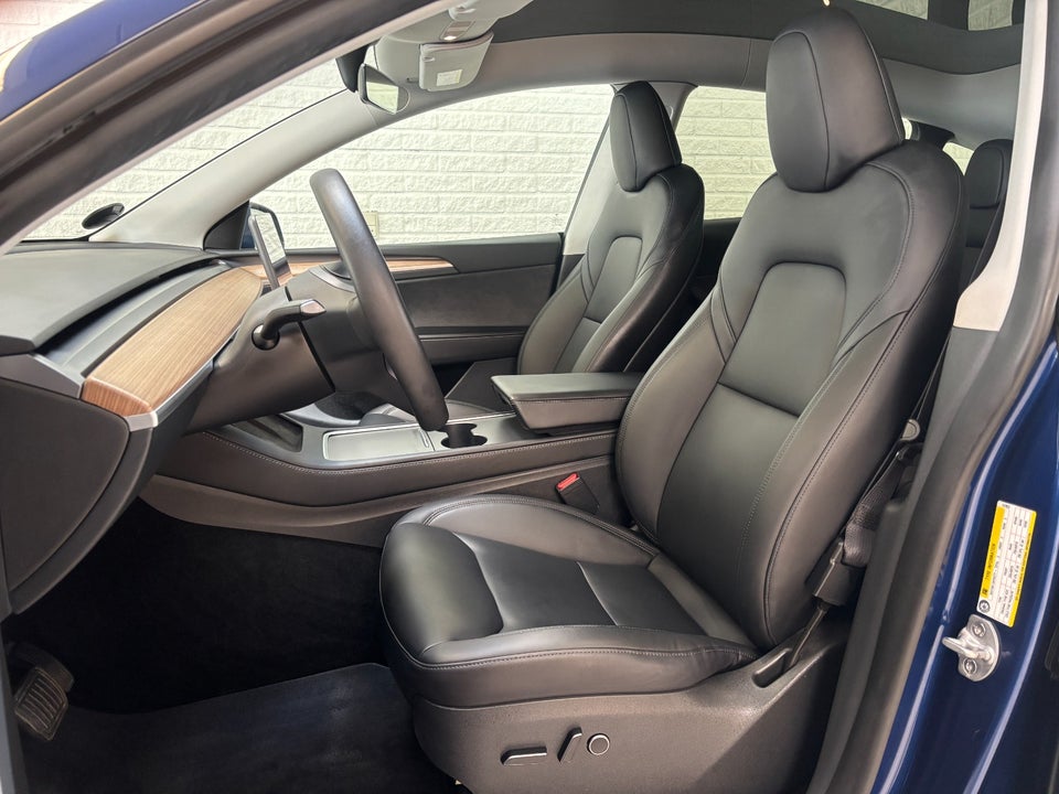 Tesla Model Y Long Range AWD 5d