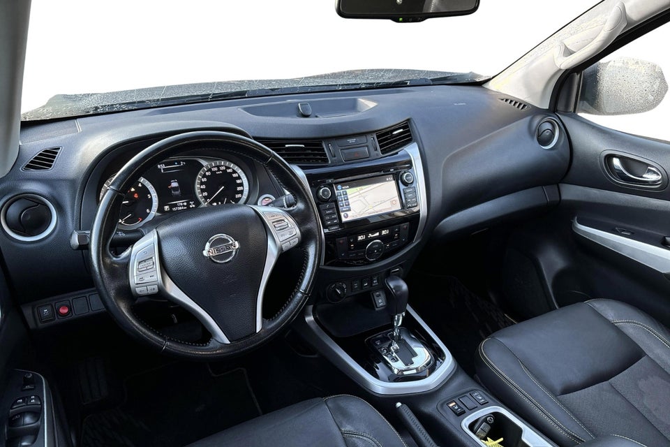 Nissan Navara 2,3 dCi 190 Db.Kab N-Connecta 4d