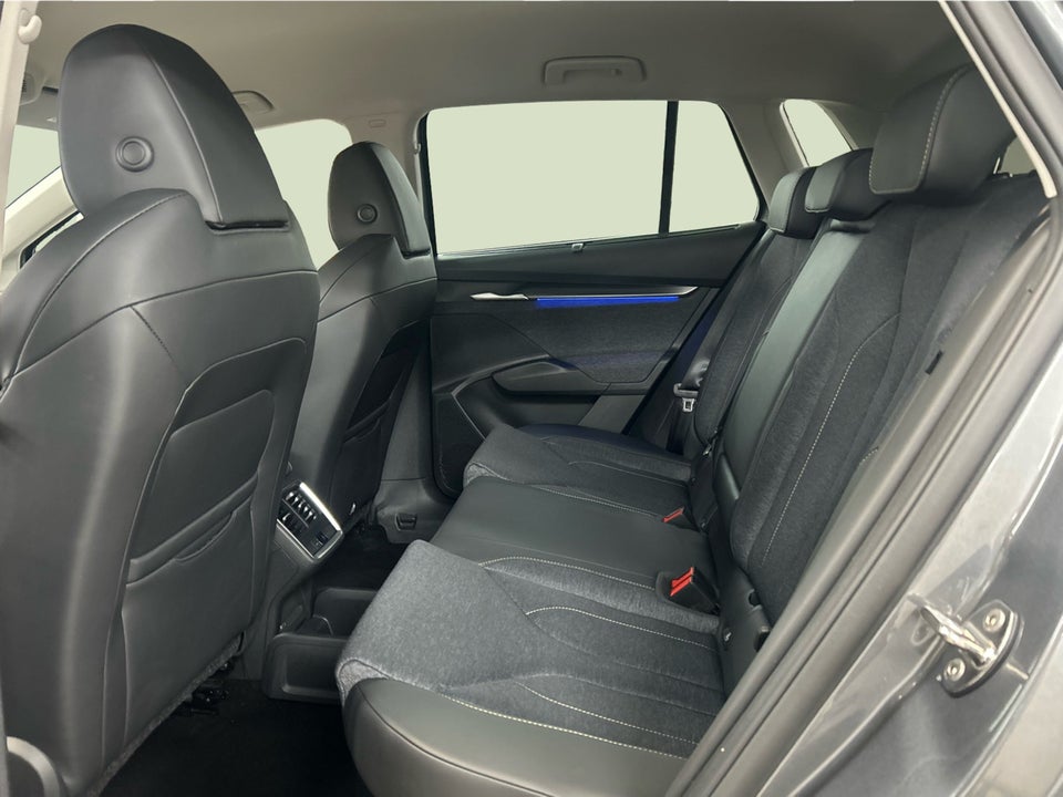 Skoda Elroq 85 iV Loft 5d