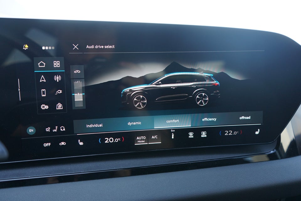 Audi Q6 e-tron S-line quattro 5d