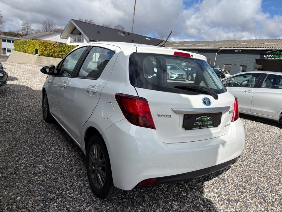 Toyota Yaris 1,5 Hybrid H2 Komfort e-CVT Van 5d