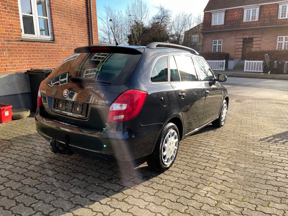Skoda Fabia 1,2 12V Active Combi 5d