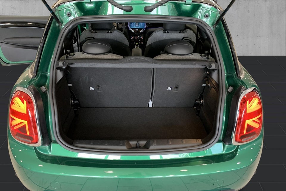 MINI Cooper SE Classic Trim 3d