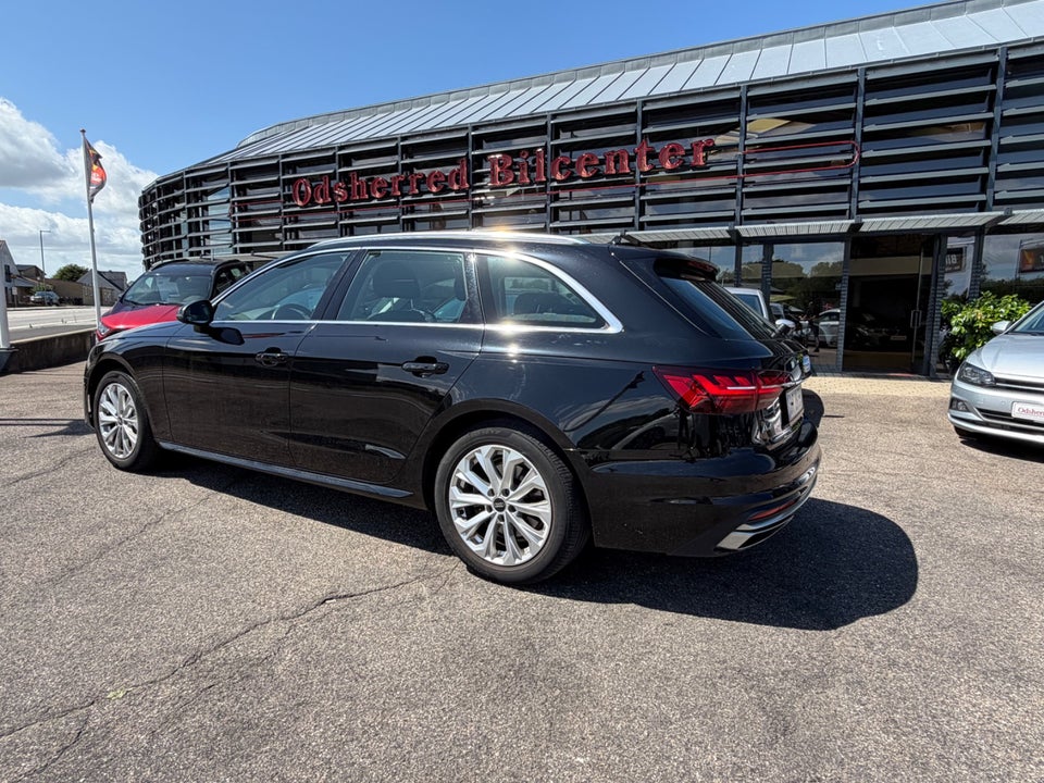 Audi A4 40 TFSi Prestige plus Avant S-tr. 5d