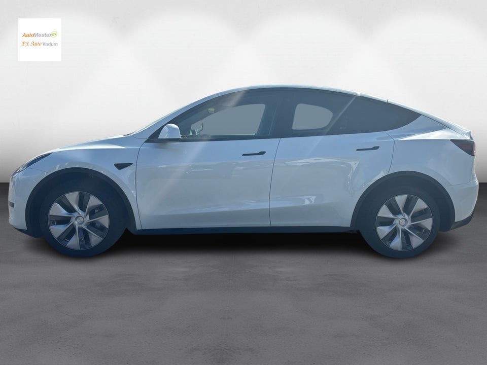 Tesla Model Y RWD 5d