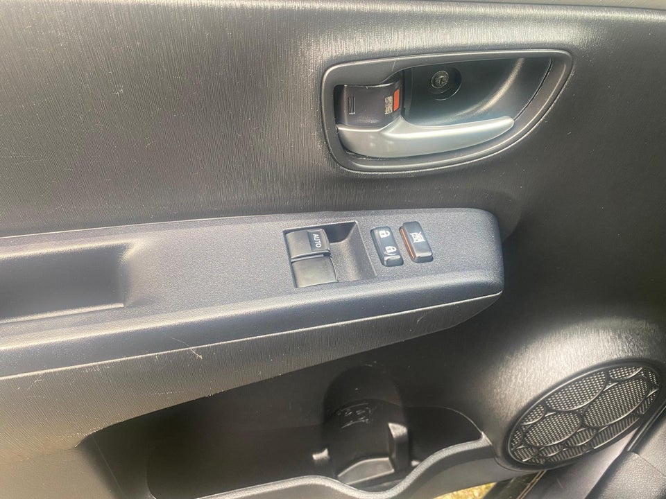 Toyota Yaris 1,0 VVT-i T2 Touch 5d