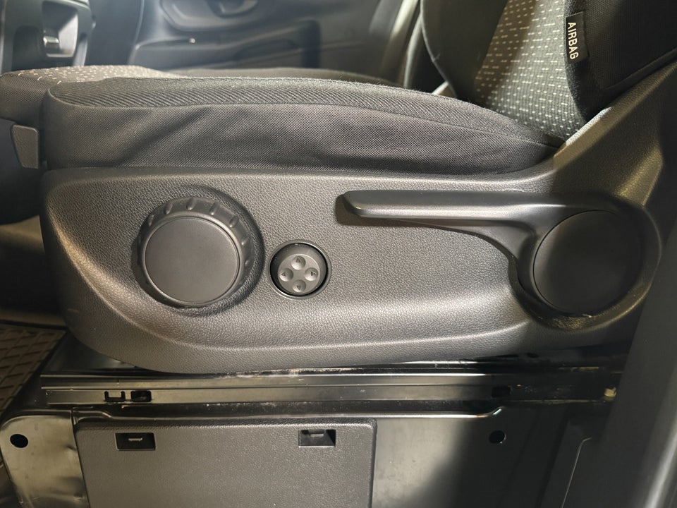 Mercedes Vito 114 2,0 CDi A2 Kassevogn PRO aut. RWD