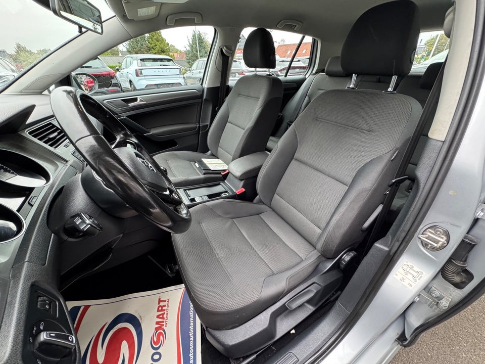 VW Golf VII 1,6 TDi 105 Comfortline BMT 5d