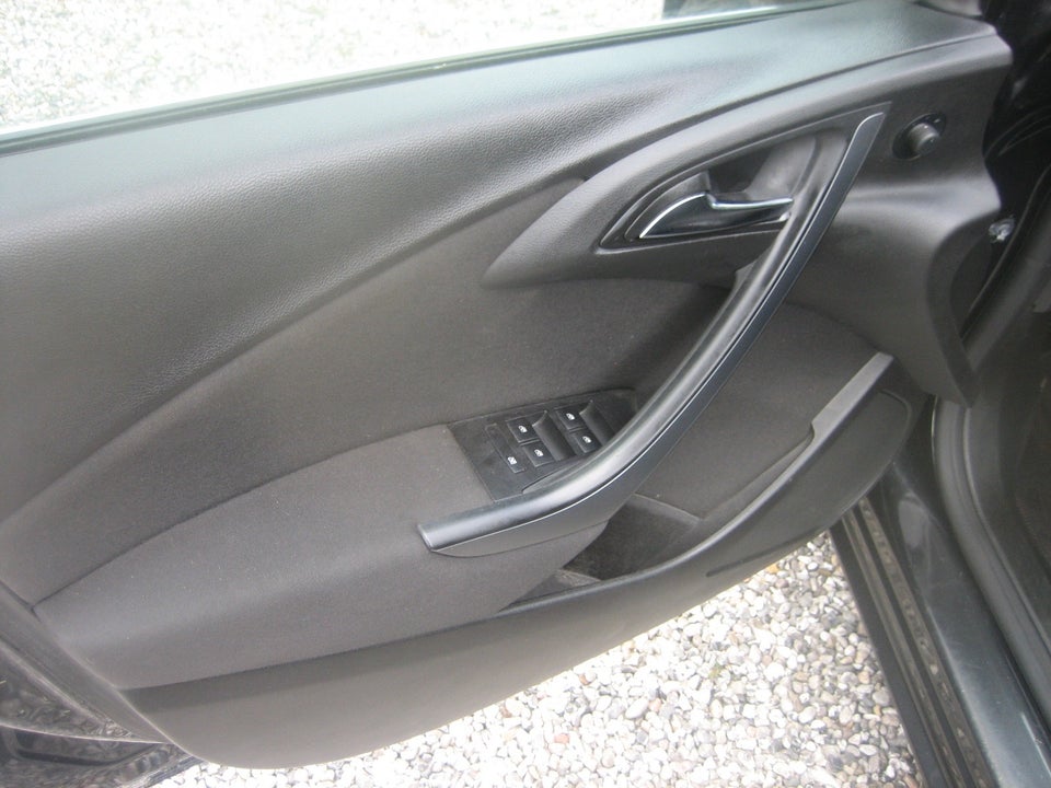 Opel Astra 1,4 T 140 Enjoy Sports Tourer 5d