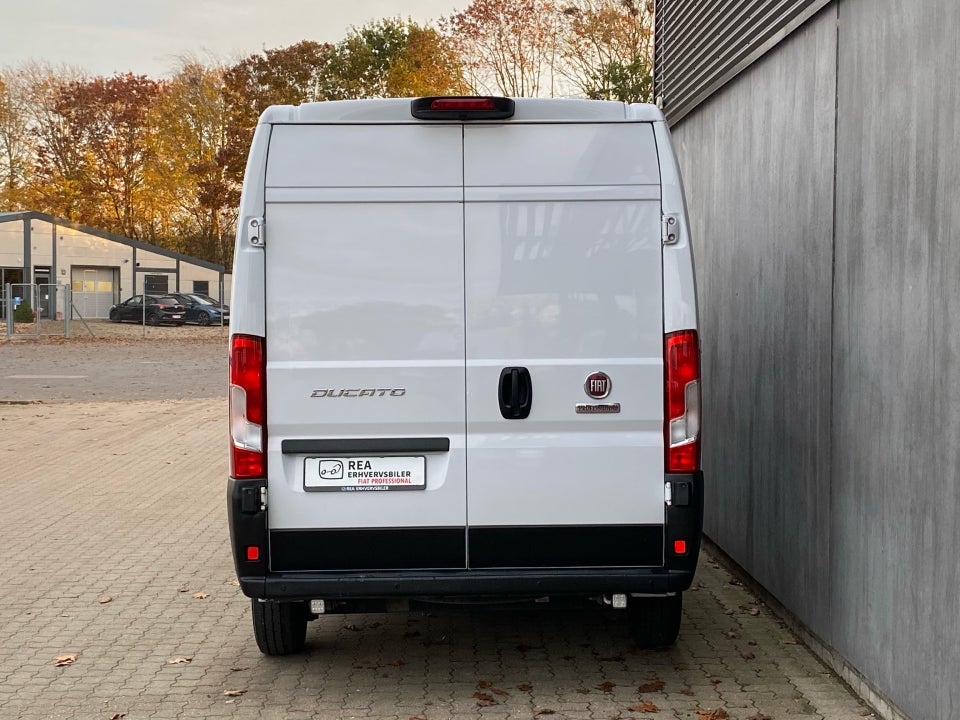 Fiat Ducato 33 2,3 MJT 140 Kassevogn L2H2 Pro+ aut.