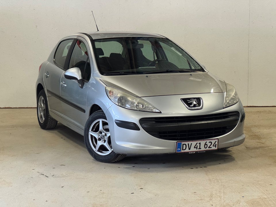 Peugeot 207 1,4 Comfort+ 5d