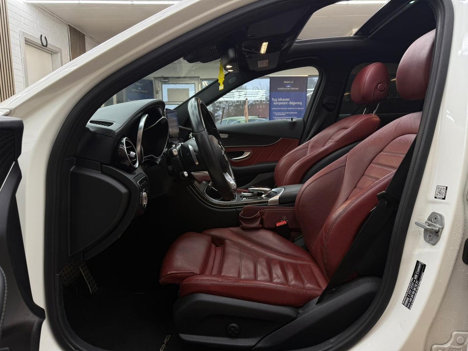 Mercedes C400 3,0 AMG Line aut. 4Matic 4d