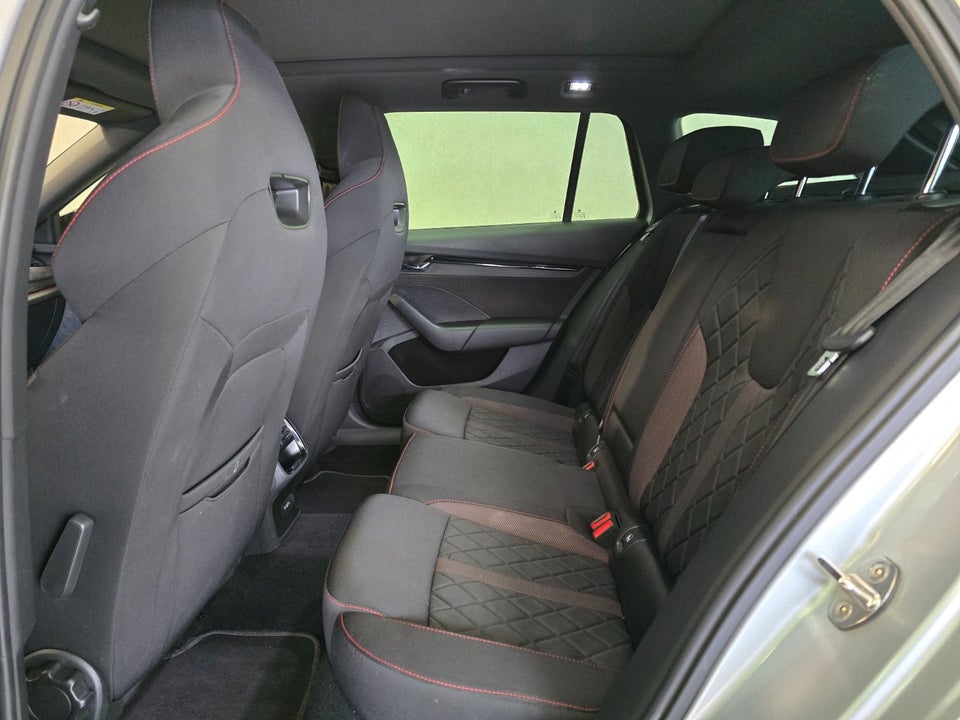 Skoda Octavia 1,4 TSi iV RS Combi DSG 5d