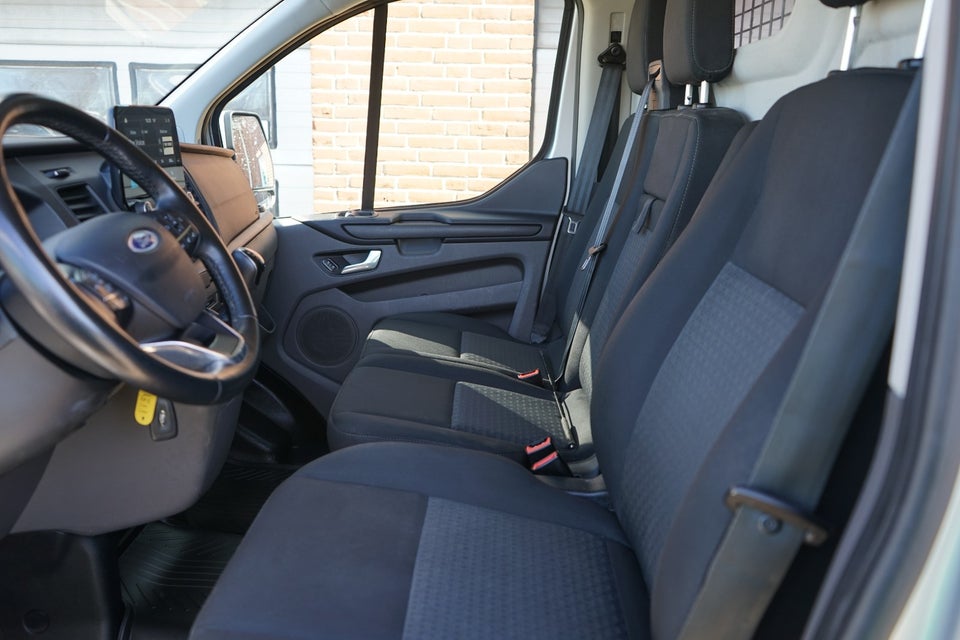 Ford Transit Custom 320 L2 2,0 TDCi 130 Trend